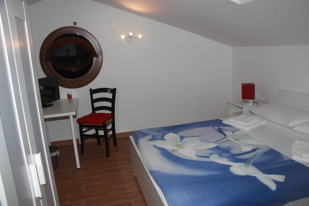 B&B La Terrazza Di פראסקאטי חדר תמונה
